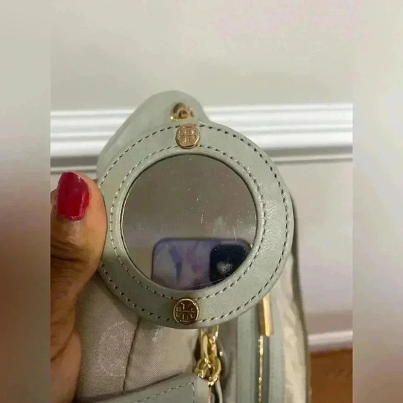 Tory Burch Leather Sea foam Green Shoulder Bag with chain link Handle - Picture 7 of 11